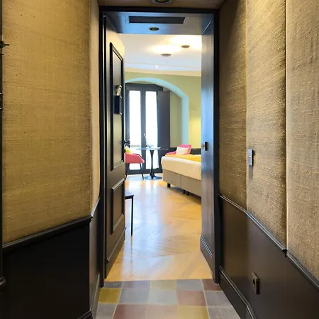Guesthost - Brera Exclusive And Maison d'hôtes 3*