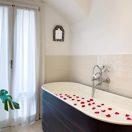 Guesthost - Brera Exclusive And Maison d'hôtes Milan