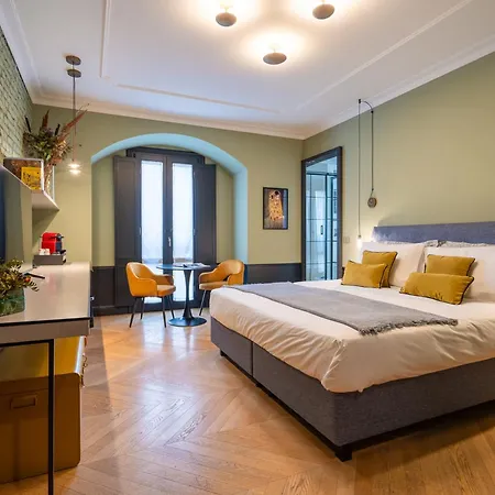Maison d'hôtes Guesthost - Brera Exclusive And