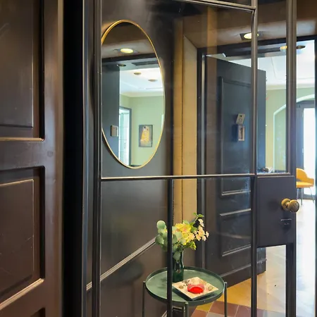Ospitali, Ks-suites * Milan
